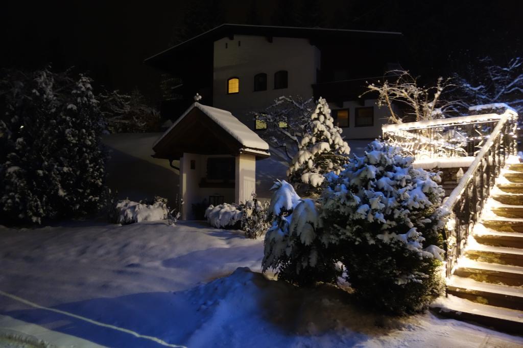 Haus Fiegl Hotel Oetz Exterior foto