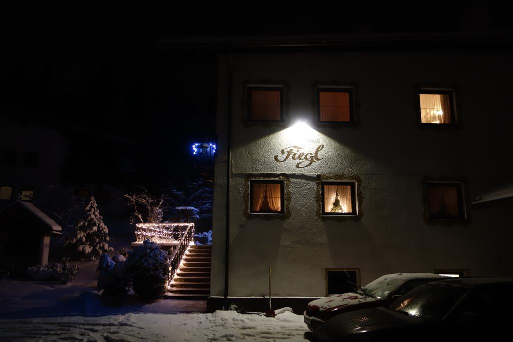 Haus Fiegl Hotel Oetz Exterior foto